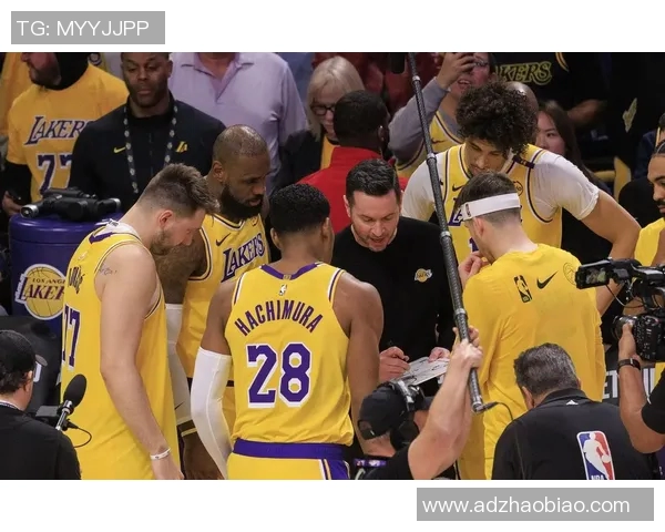 2012年湖人与魔术的激烈对决回顾与精彩瞬间分析